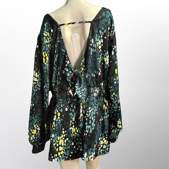 Torrid Womens Top Size 2 (=2X) Satin Surplice Tie‎ Cut Out Back Whimsigoth NWT - Picture 4 of 13